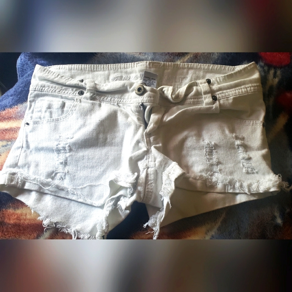 Women’s short shorts